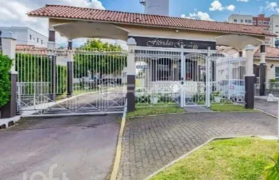 Casa em condomínio fechado com 3 quartos à venda na avenida joão ferreira jardim, 140, parque santa fé, porto alegre, 78 m2 por r$ 500.000