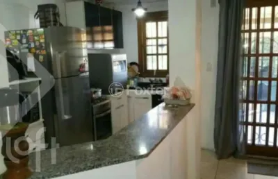 Casa com 3 quartos à venda na rua doutor mário totta, 1664, tristeza, porto alegre, 165 m2 por r$ 700.000