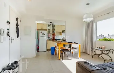 Apartamento com 3 quartos à venda na avenida florianópolis, 95, azenha, porto alegre, 65 m2 por r$ 439.000