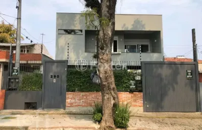 Casa com 2 quartos à venda na rua menezes paredes, 290, nonoai, porto alegre, 130 m2 por r$ 750.000