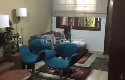 Casa com 2 quartos à venda na rua presidente juarez, 455, são sebastião, porto alegre, 125 m2 por r$ 790.000