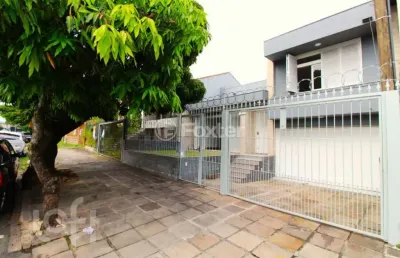 Casa com 3 quartos à venda na avenida benno mentz, 1689, vila ipiranga, porto alegre, 213 m2 por r$ 1.650.000