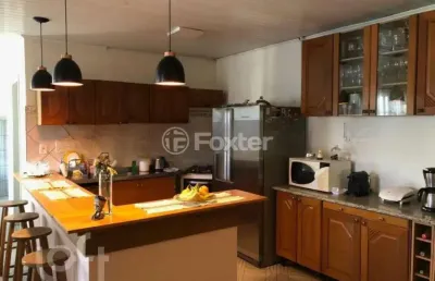 Casa com 3 quartos à venda na rua alberto silva, 1067, vila ipiranga, porto alegre, 380 m2 por r$ 645.000
