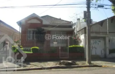 Casa com 3 quartos à venda na rua tobias barreto, 112, partenon, porto alegre, 290 m2 por r$ 685.000