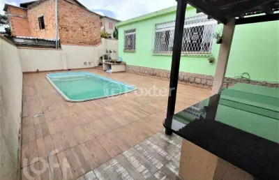 Casa com 3 quartos à venda na rua humberto de campos, 630, partenon, porto alegre, 150 m2 por r$ 1.800.000