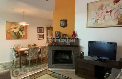Casa com 3 quartos à venda na rua bruno ernesto riegel, 791, ipê amarelo, gramado, 137 m2 por r$ 1.500.000