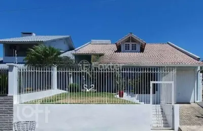 Casa com 3 quartos à venda na rua adriano hugo bender, 108, santo afonso, novo hamburgo, 126 m2 por r$ 574.800