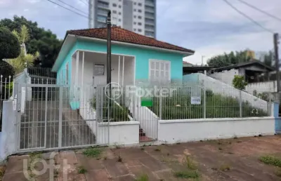 Casa com 3 quartos à venda na rua pedro lerbach, 818, centro, esteio, 726 m2 por r$ 609.999