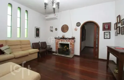 Casa com 6 quartos à venda na praça lima duarte, 57, chácara das pedras, porto alegre, 406 m2 por r$ 2.450.000