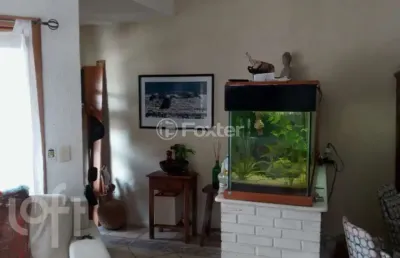 Casa com 3 quartos à venda na rua urussanga, 246, guarujá, porto alegre, 116 m2 por r$ 580.000
