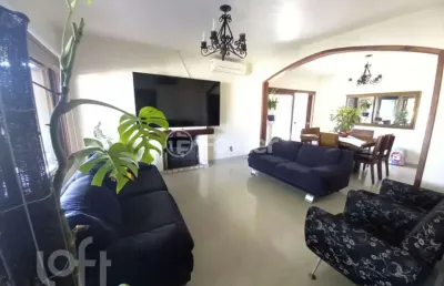 Casa com 3 quartos à venda na rua jorge mello guimarães, 798, belém novo, porto alegre, 1000 m2 por r$ 1.200.000