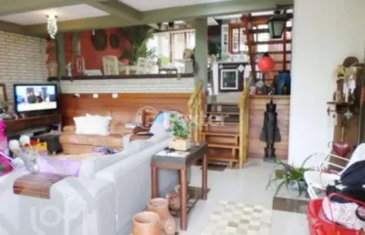 Casa com 3 quartos à venda na rua edemilson santos silva, 110, espírito santo, porto alegre, 157 m2 por r$ 850.000