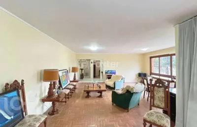 Casa com 4 quartos à venda na rua manajó, 301, vila assunção, porto alegre, 340 m2 por r$ 1.300.000
