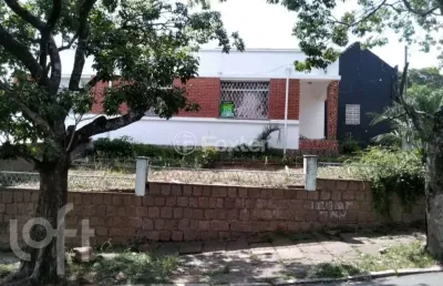 Casa com 3 quartos à venda na rua erechim, 151, nonoai, porto alegre, 250 m2 por r$ 500.000