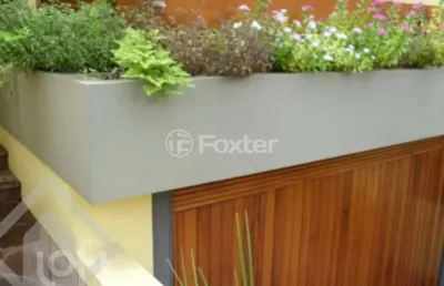 Casa com 3 quartos à venda na rua moema, 294, chácara das pedras, porto alegre, 240 m2 por r$ 1.700.000