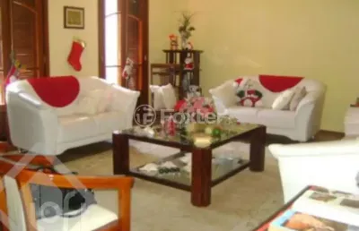 Casa com 4 quartos à venda na rua gustavo schmidt, 297, três figueiras, porto alegre, 372 m2 por r$ 1.780.000