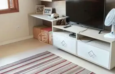 Casa com 3 quartos à venda na rua landel de moura, 2270, tristeza, porto alegre, 61 m2 por r$ 748.000