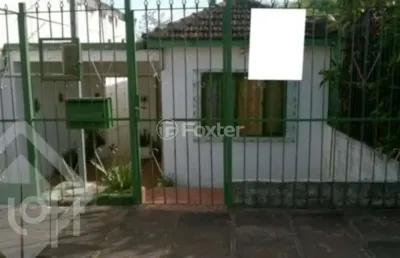Casa com 3 quartos à venda na rua professor clemente pinto, 1013, medianeira, porto alegre, 130 m2 por r$ 347.000