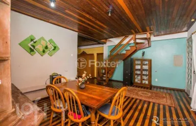 Casa com 6 quartos à venda na rua leme, 144, ipanema, porto alegre, 450 m2 por r$ 930.000