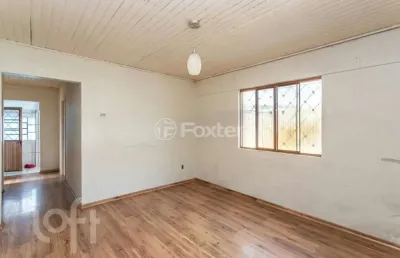 Casa com 3 quartos à venda na rua modesto pereira pinto, 47, cavalhada, porto alegre, 200 m2 por r$ 300.000