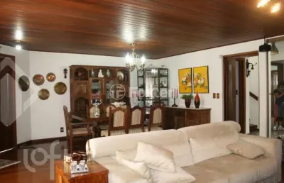 Casa com 5 quartos à venda na rua eurico lara, 656, medianeira, porto alegre, 327 m2 por r$ 1.200.000