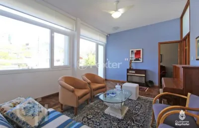 Casa com 3 quartos à venda na rua professor fernando carneiro, 69, três figueiras, porto alegre, 380 m2 por r$ 2.500.000