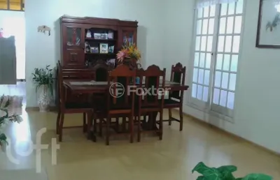 Casa com 4 quartos à venda na rua nossa senhora medianeira, 117, medianeira, porto alegre, 247 m2 por r$ 1.100.000