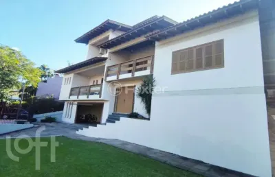 Casa com 5 quartos à venda na rua finlândia, 897, petrópolis, novo hamburgo, 542 m2 por r$ 1.900.000