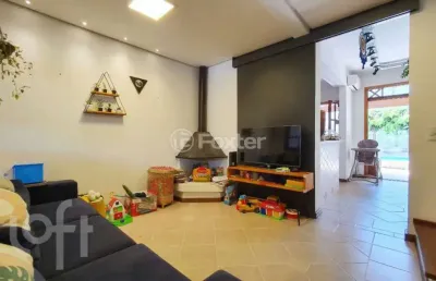 Casa com 3 quartos à venda na rua engenheiro otacílio oliveira, 110, ipanema, porto alegre, 175 m2 por r$ 776.000