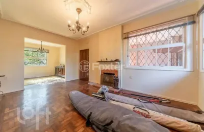 Casa com 4 quartos à venda na rua guaraum, 112, vila assunção, porto alegre, 257 m2 por r$ 1.050.000
