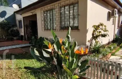 Casa com 5 quartos à venda na rua jaguari, 741, cristal, porto alegre, 130 m2 por r$ 790.000