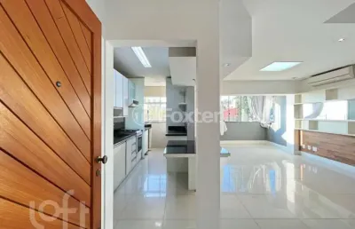 Cobertura com 2 quartos à venda na avenida pereira passos, 3890, vila assunção, porto alegre, 143 m2 por r$ 810.000