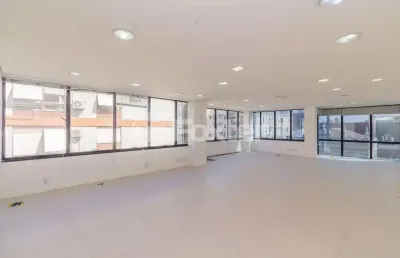 Sala comercial com 1 sala à venda na avenida getúlio vargas, 774, menino deus, porto alegre, 72 m2 por r$ 495.000