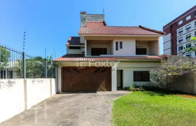 Casa com 6 quartos à venda na rua são francisco, 251, nossa senhora das graças, canoas, 236 m2 por r$ 1.100.000