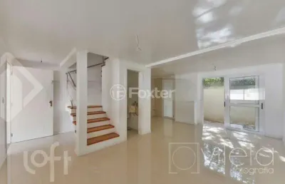 Casa em condomínio fechado com 3 quartos à venda na rua doutor pereira neto, 1215, tristeza, porto alegre, 159 m2 por r$ 688.000