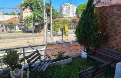 Casa com 4 quartos à venda na avenida coronel gastão haslocher mazeron, 479, medianeira, porto alegre, 192 m2 por r$ 745.000