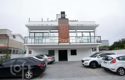Apartamento com 2 quartos à venda na rua josé elias lopes, 452, campeche, florianópolis, 55 m2 por r$ 450.000