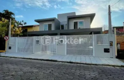 Casa com 3 quartos à venda na rua professor marcos cardoso filho, 177, córrego grande, florianópolis, 199 m2 por r$ 1.710.000