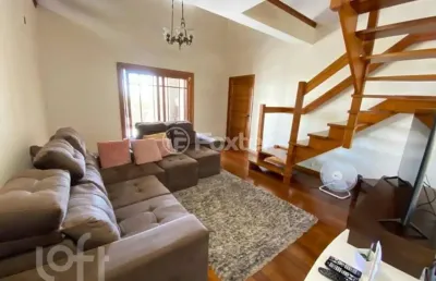 Casa com 4 quartos à venda na rua vinte e cinco de julho, 386, santa maria goretti, porto alegre, 840 m2 por r$ 2.680.000