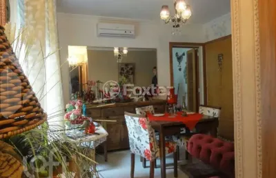 Apartamento com 2 quartos à venda na avenida professor oscar pereira, 1090, azenha, porto alegre, 52 m2 por r$ 220.000