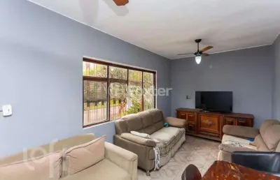 Casa com 3 quartos à venda na rua gomes de freitas, 431, jardim itu sabará, porto alegre, 100 m2 por r$ 550.000