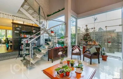 Casa com 4 quartos à venda na rua fab, 380, nossa senhora das graças, canoas, 586 m2 por r$ 3.123.000