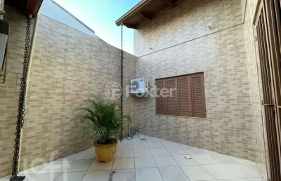 Casa com 3 quartos à venda na rua pedro dos santos, 149, igara, canoas, 194 m2 por r$ 720.000
