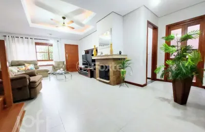 Casa com 3 quartos à venda na rua manacá, 101, hípica, porto alegre, 222 m2 por r$ 938.000