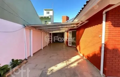 Casa com 2 quartos à venda na rua joão aluysio jacob, 380, fátima, canoas, 150 m2 por r$ 750.000
