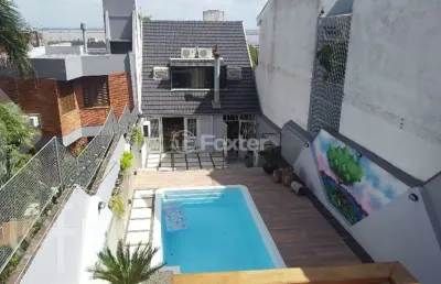 Casa com 5 quartos à venda na rua dona gabriela, 94, menino deus, porto alegre, 316 m2 por r$ 1.800.000