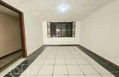 Casa com 3 quartos à venda na rua caldre e fião, 658, santo antônio, porto alegre, 128 m2 por r$ 450.000