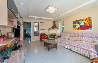 Casa com 3 quartos à venda na rua vasco da gama, 144, centro, canoas, 136 m2 por r$ 899.000