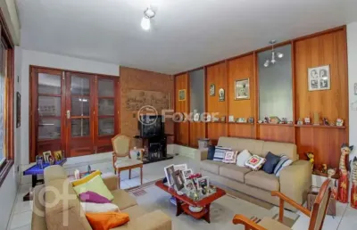 Casa com 3 quartos à venda na rua professor pedro santa helena, 556, jardim do salso, porto alegre, 202 m2 por r$ 800.000