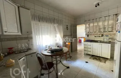 Casa com 3 quartos à venda na rua dom pedro ii, 619, nossa senhora das graças, canoas, 160 m2 por r$ 1.500.000